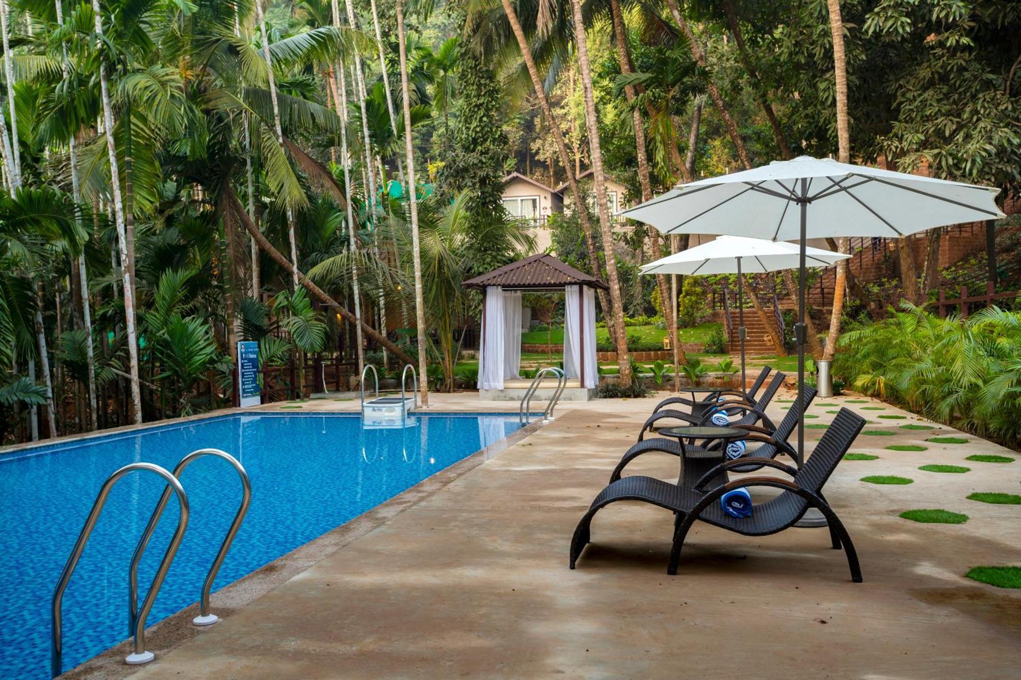 Hotel Stone Wood Premier Gokarna Gokarna  Exterior foto