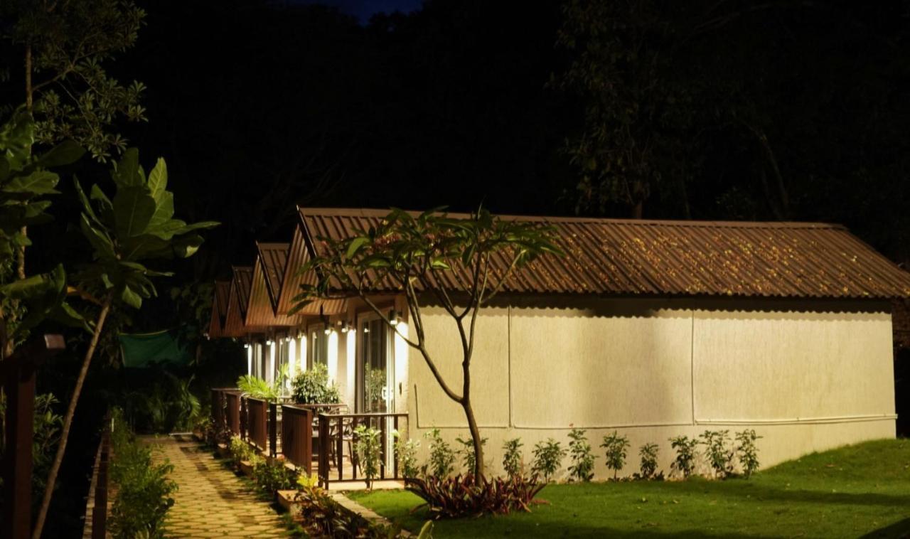 Hotel Stone Wood Premier Gokarna Gokarna  Exterior foto