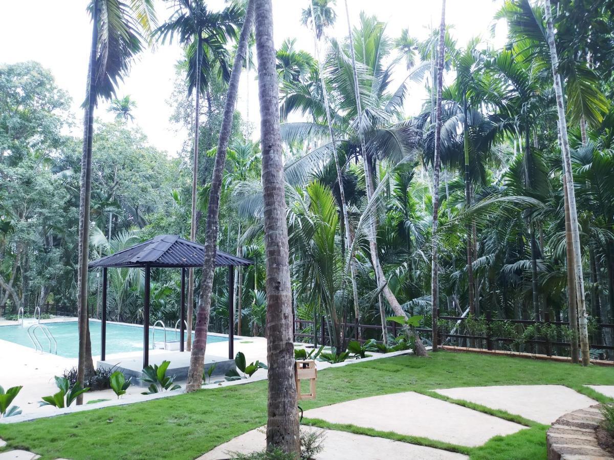 Hotel Stone Wood Premier Gokarna Gokarna  Exterior foto