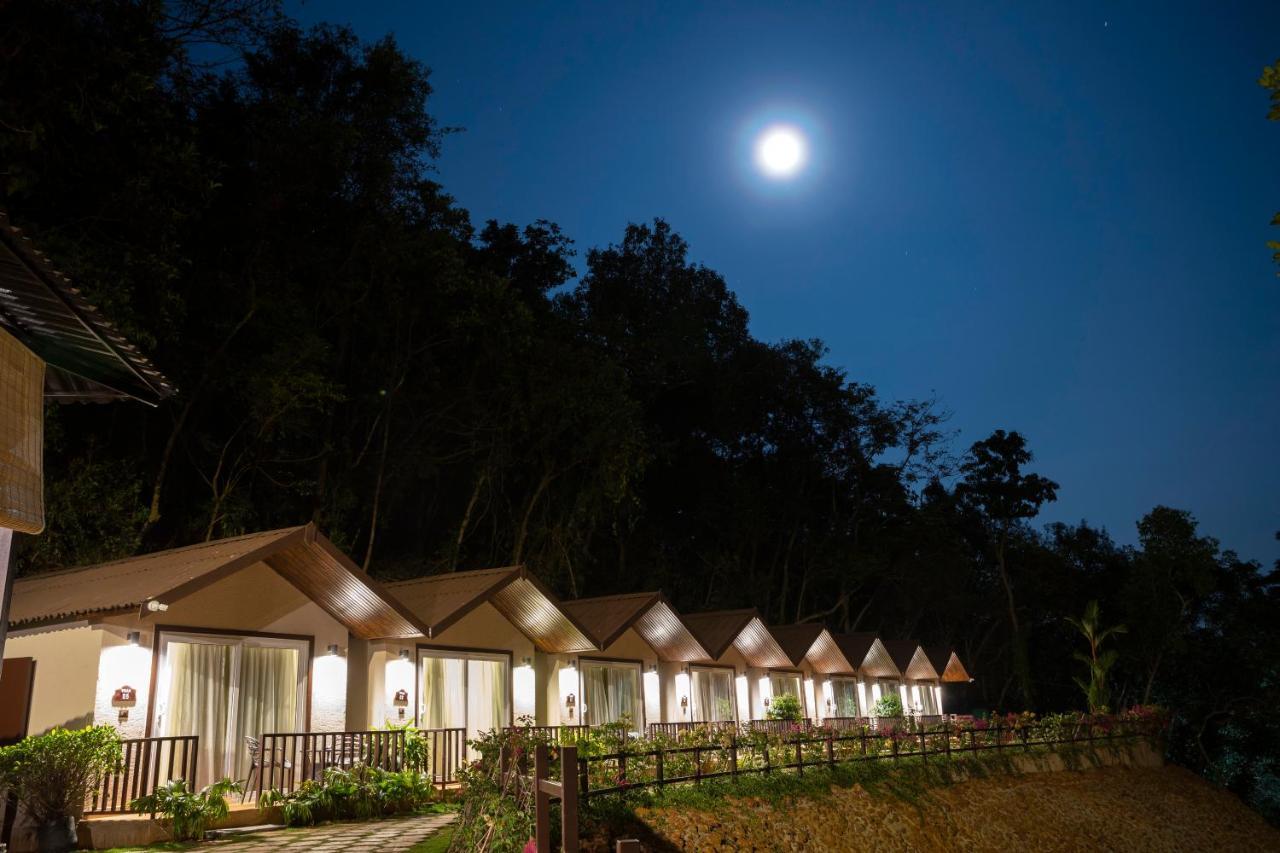 Hotel Stone Wood Premier Gokarna Gokarna  Exterior foto